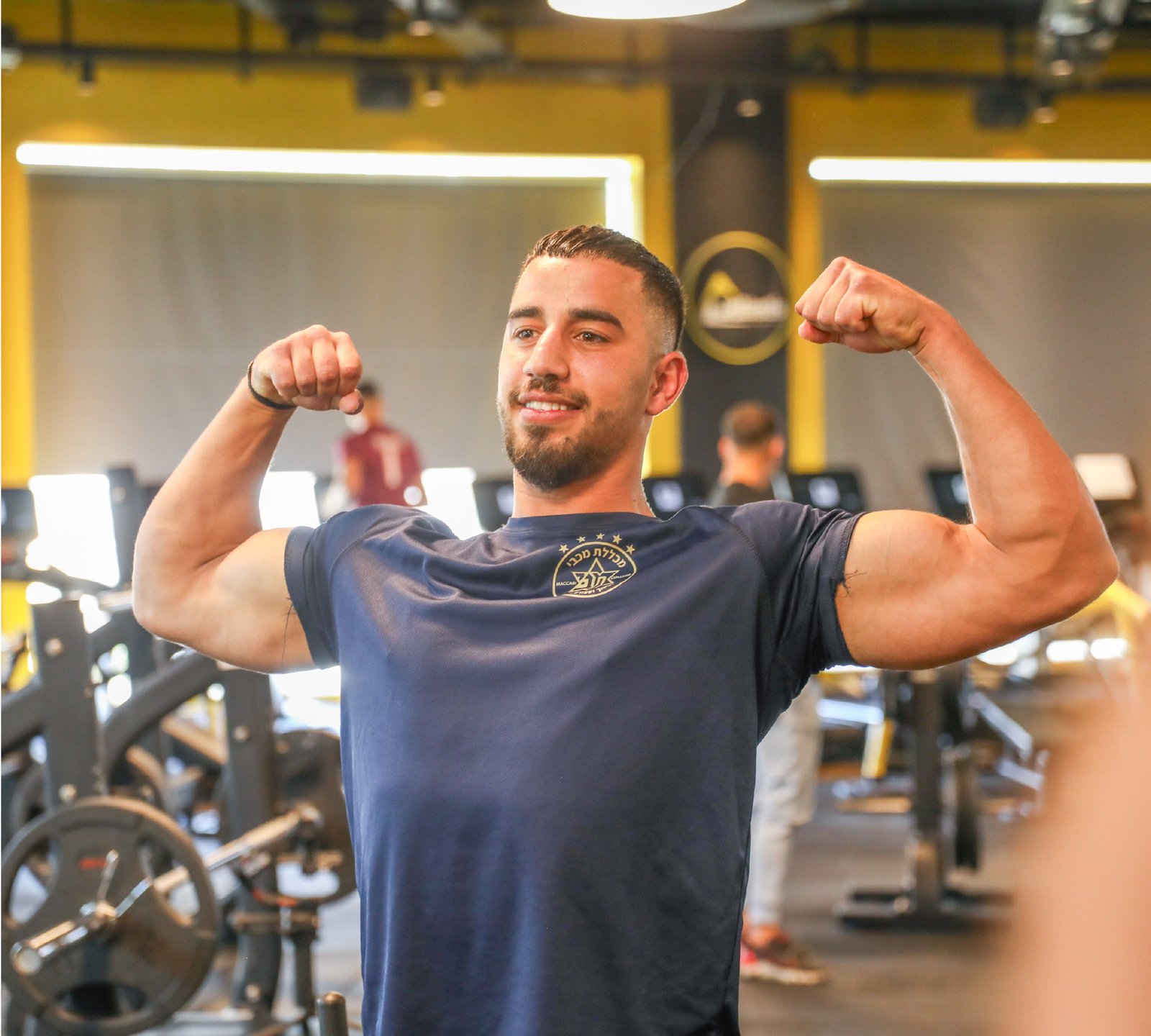 מאמן חדר כושר-03