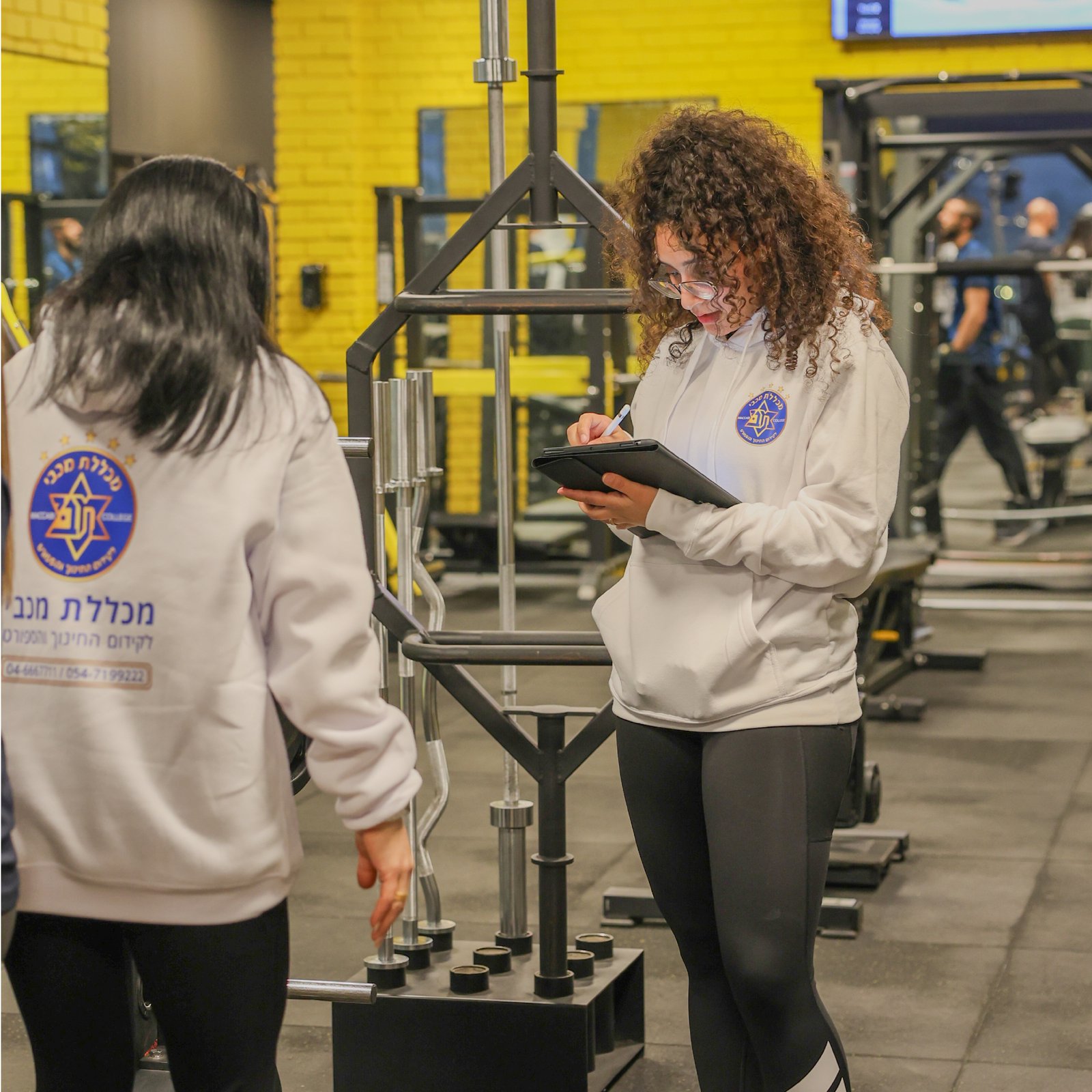 מאמן חדר כושר-11